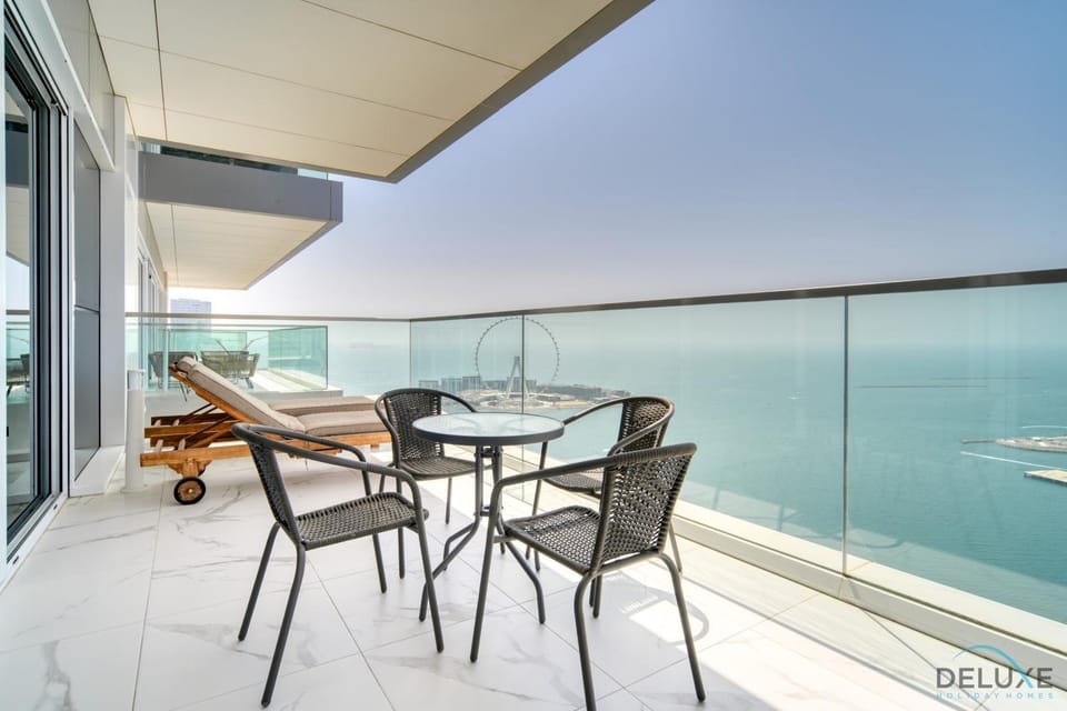 Natural landscape, View (from property/room), Balcony/Terrace, Seating area, Sea view