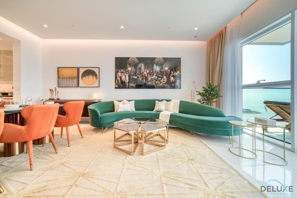 View (from property/room), Living room, Seating area, Sea view
