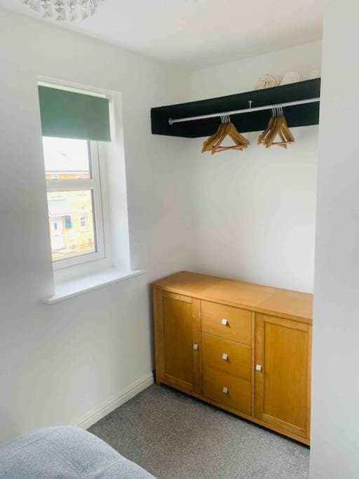 Bedroom, wardrobe