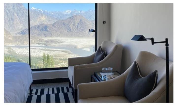 Natural landscape, Living room, Mountain view