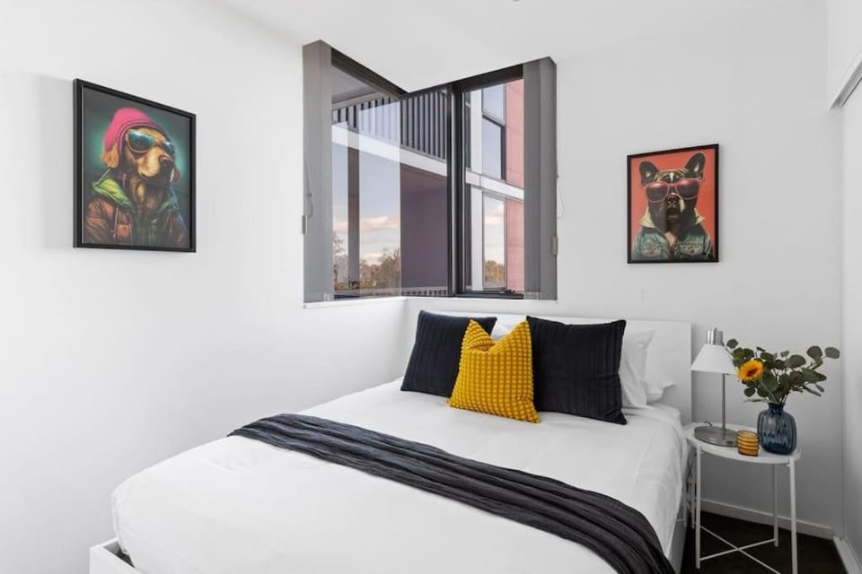 Urban Uptown: Stylish Richmond Apartment in Melbourne