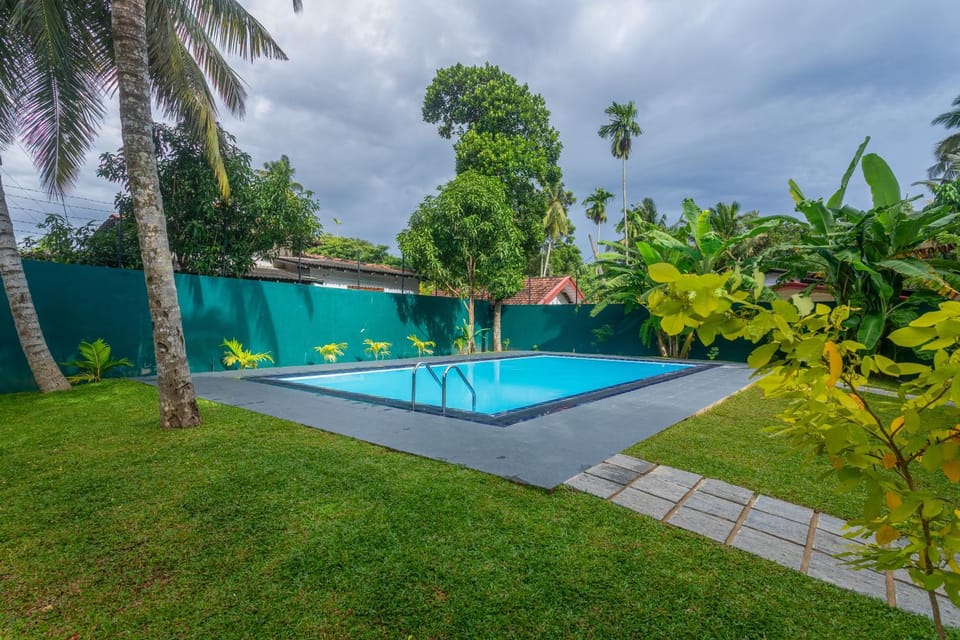 Seating area, Swimming pool