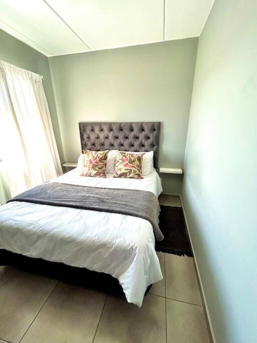 The Place @ Mall of Africa Apartment in Sandton