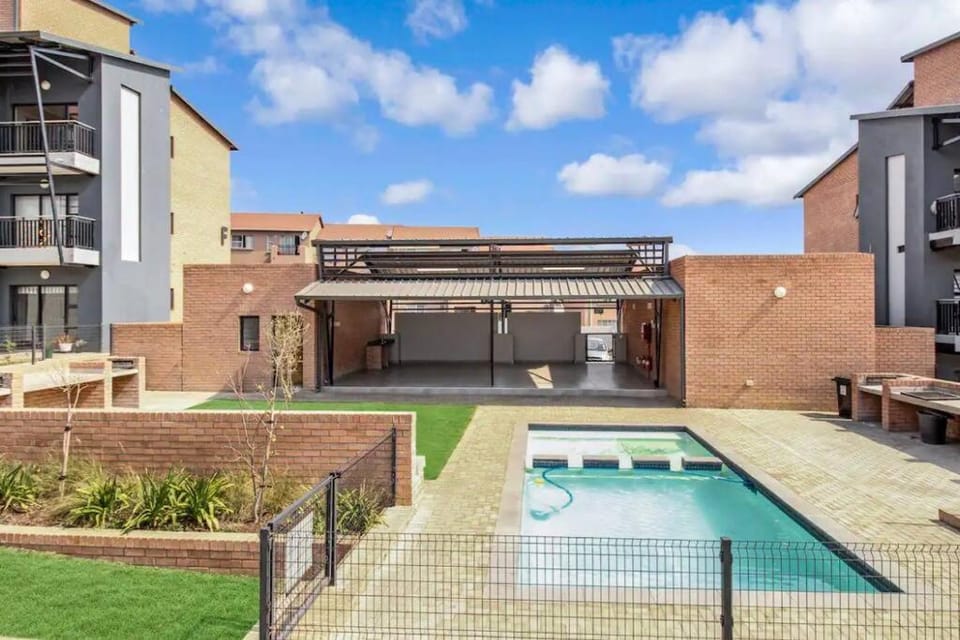 The Place @ Mall of Africa Apartment in Sandton