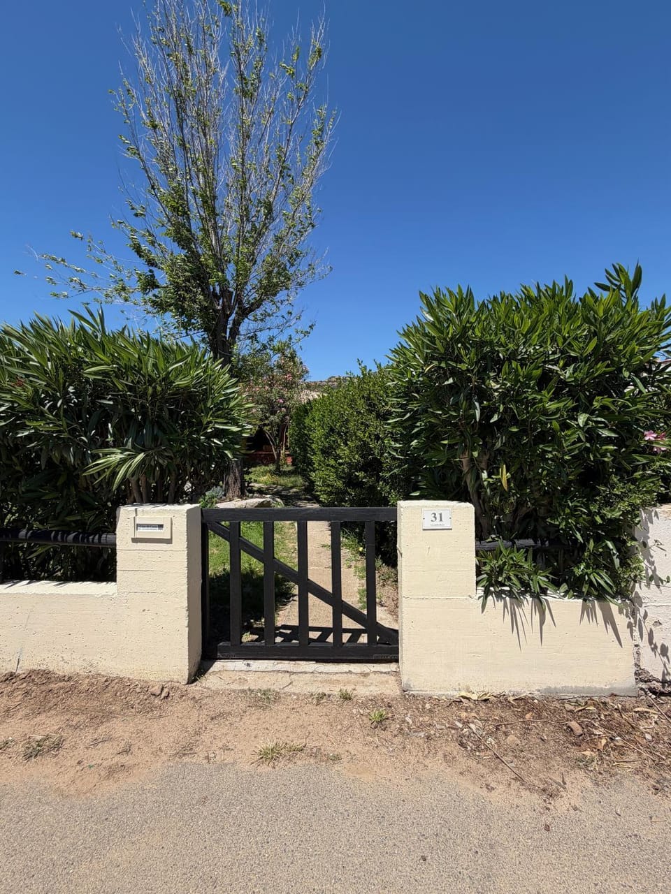 Garden view, Quiet street view