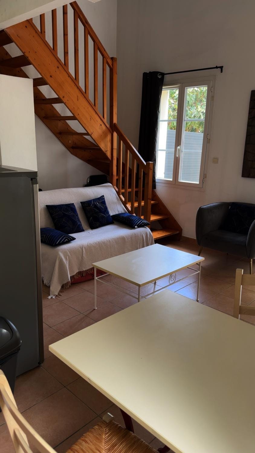 Maison vacances climatisée à 20 minutes de la mer Apartment in Occitanie
