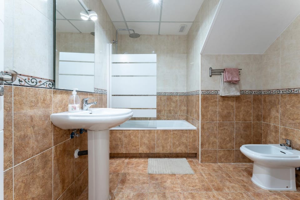 CT 196 - Faro's Villa Horizonte - Benalmadena - Beach, Golf & Pool Apartment in Benalmadena