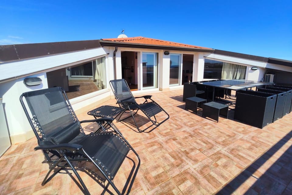 Property building, Balcony/Terrace