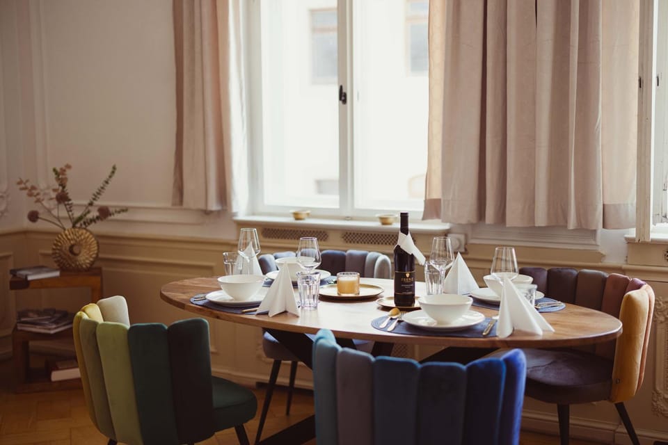 Living room, Food