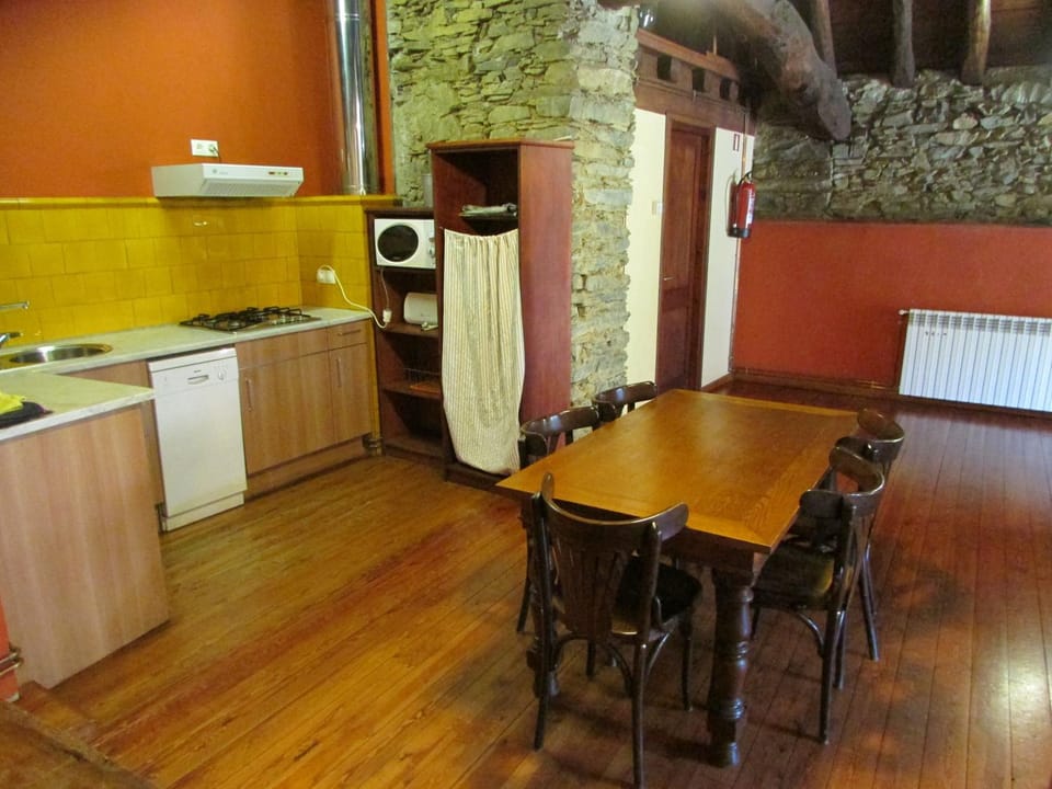 Can Bonada Bed and Breakfast in Ripollès