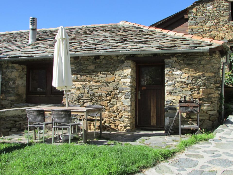 Can Bonada Bed and Breakfast in Ripollès