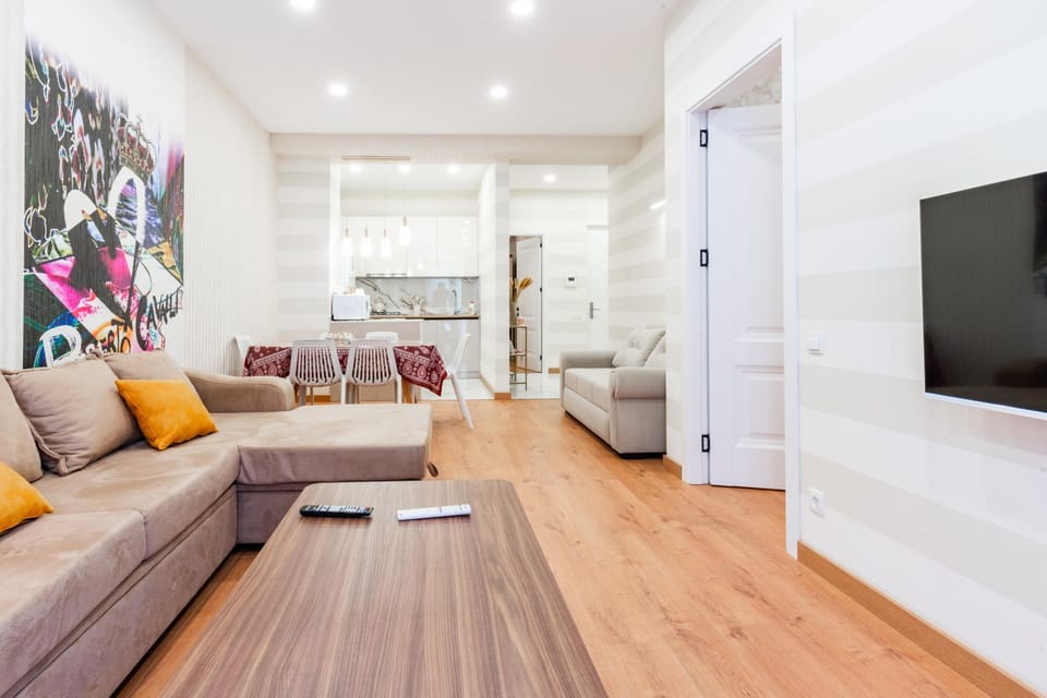 TV and multimedia, Living room, Seating area