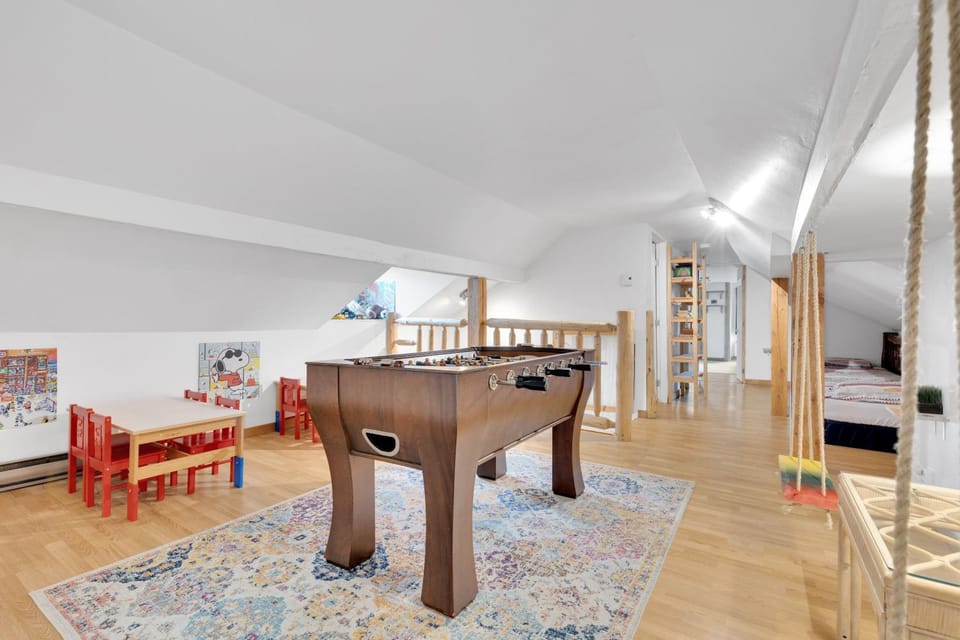 Chalet du lac avec SPA privé, wifi, BBQ et SUP House in Ontario