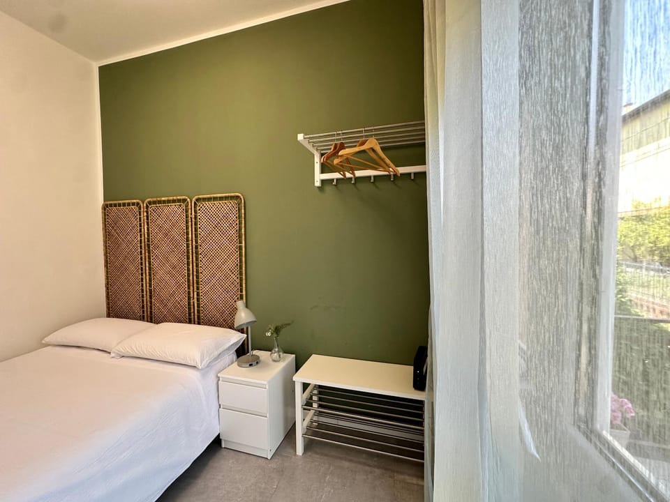 Apartment Dolce Vita Garden - Private parking, Self check in Apartment in Como