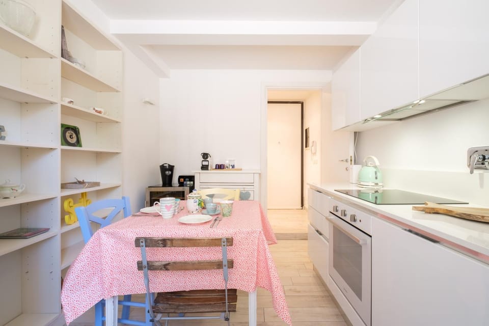 San Mamolo Apartment by Studio Vita Apartment in Bologna