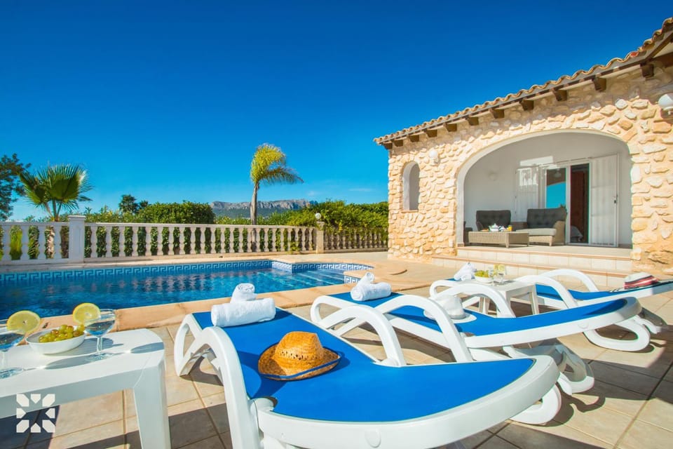 Patio, Day, View (from property/room), Balcony/Terrace, Living room, Seating area, Dining area, Pool view, Swimming pool, sunbed