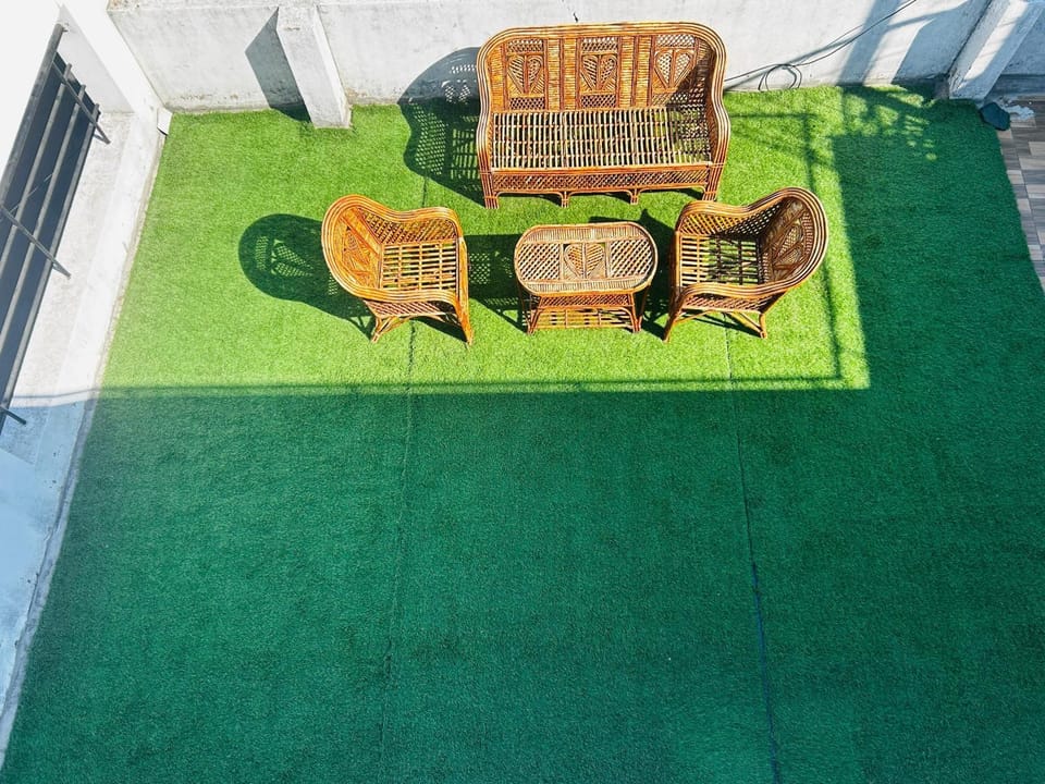 Toilet, Balcony/Terrace, Seating area