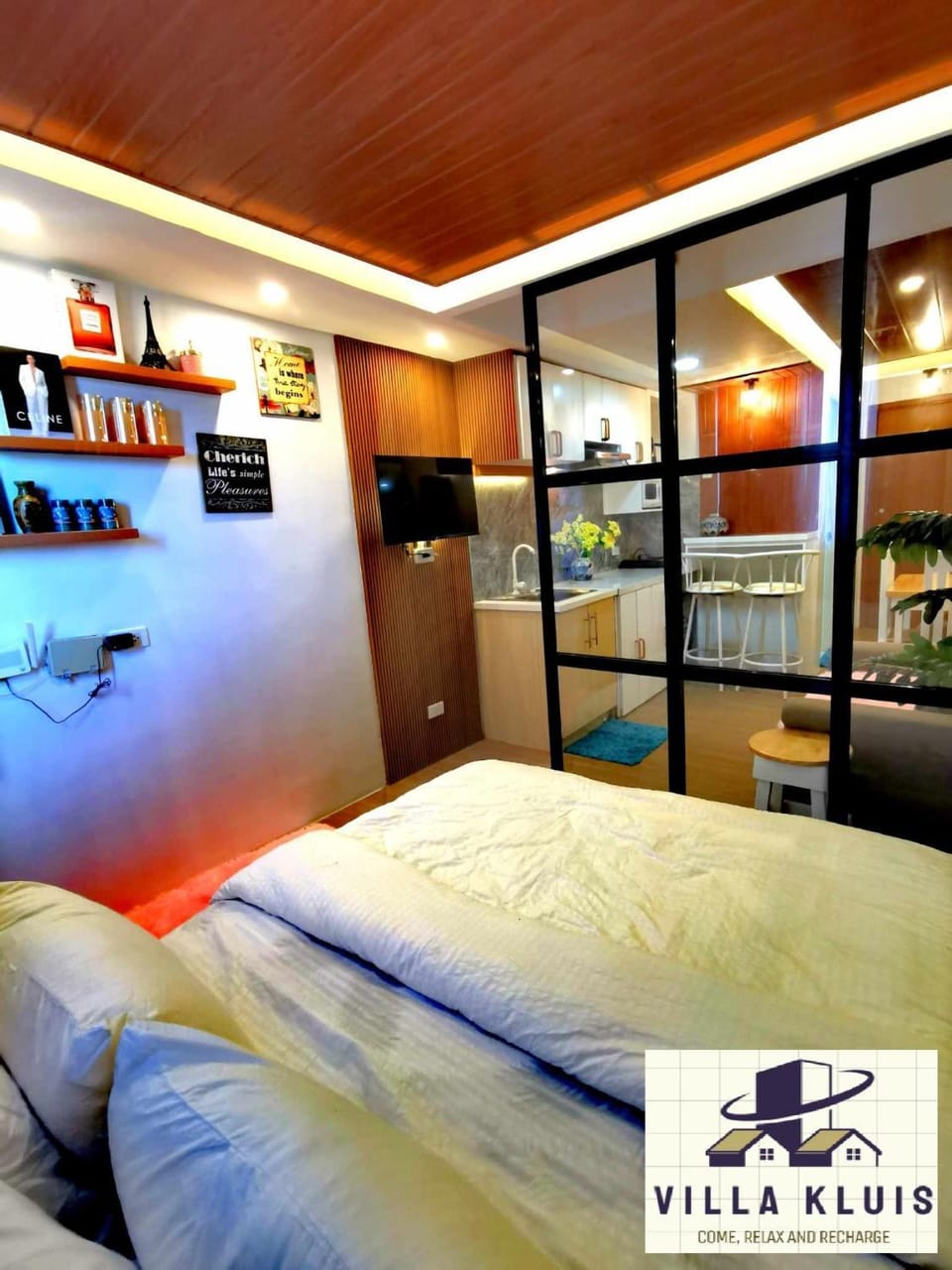 Tagaytay Cozy Staycation in Villa Kluis Pine Suite Hotel in Tagaytay