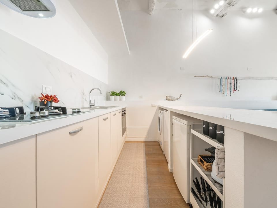 Kitchen or kitchenette