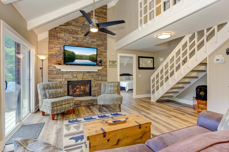 Villa on 9 - Fireside Sips Golf Views Exclusive Extras in Big Canoe House in Georgia