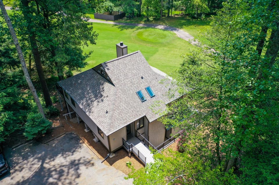 Villa on 9 - Fireside Sips Golf Views Exclusive Extras in Big Canoe House in Georgia