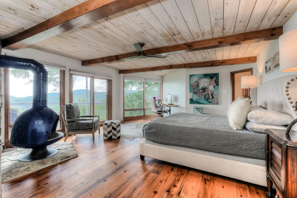 Falken Haus House in Georgia