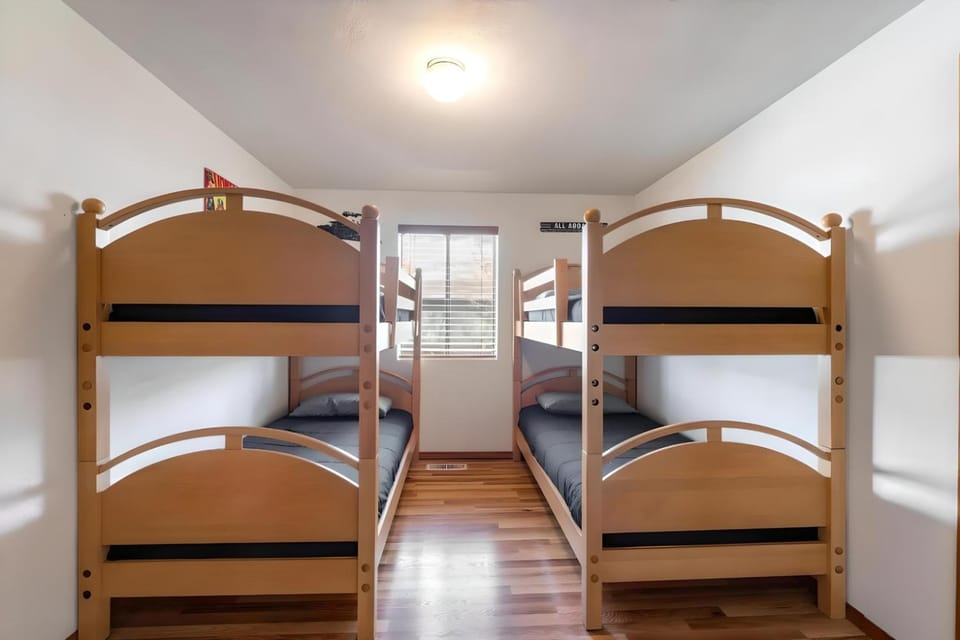 bunk bed