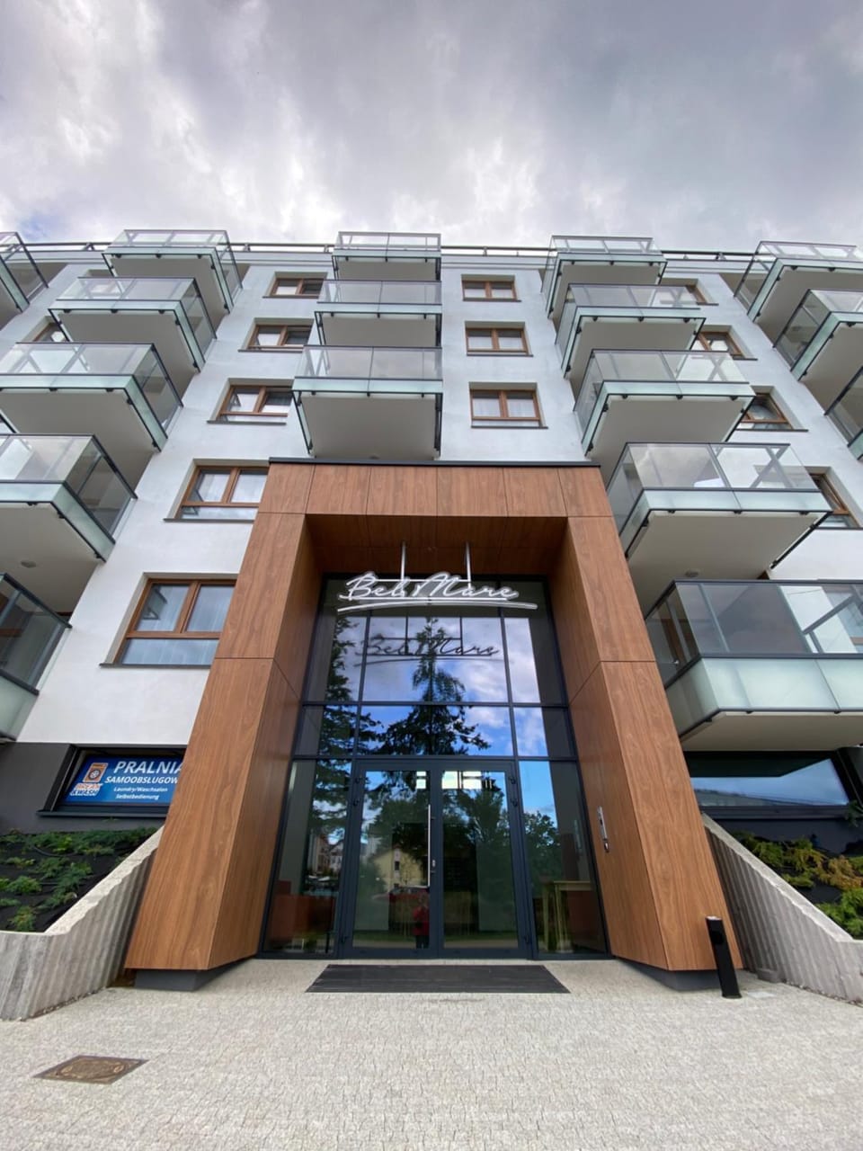 Property building, Facade/entrance