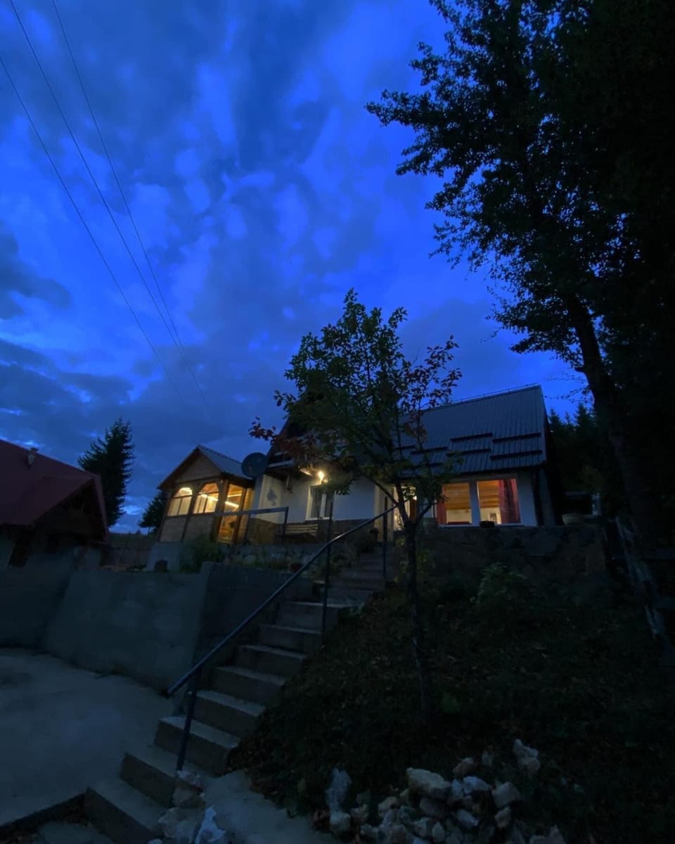 Vikendica Amra i Indir House in Federation of Bosnia and Herzegovina
