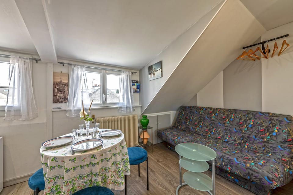 Property building, Living room