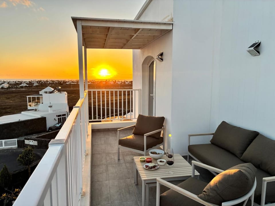 View (from property/room), Sea view, Sunset