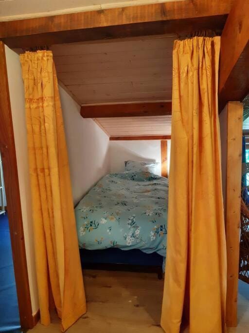 Gîte à la Ferme qui prend racines House in Auvergne-Rhône-Alpes