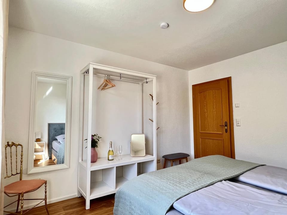Bed, Photo of the whole room, Bedroom, wardrobe