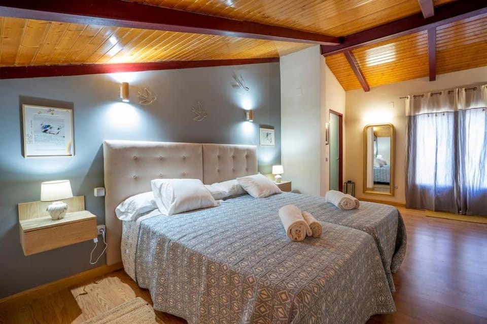 Bed, Photo of the whole room, Bedroom, towels, wardrobe