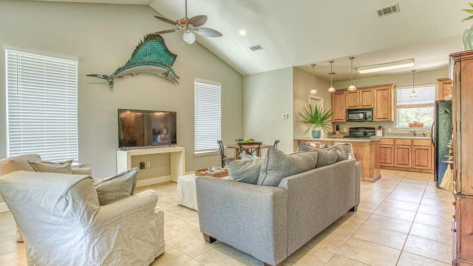 Flip Flop Cottage - Great rates and dog friendly with additional pet fee House in Seagrove Beach