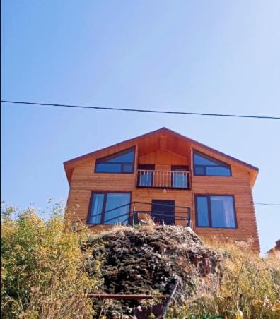 Alpine night ალპური ღამე Bed and Breakfast in Georgia