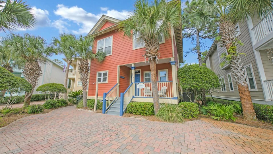 Stars Hollow Cottage - 3 bedrooms sleeps 10 House in South Walton County