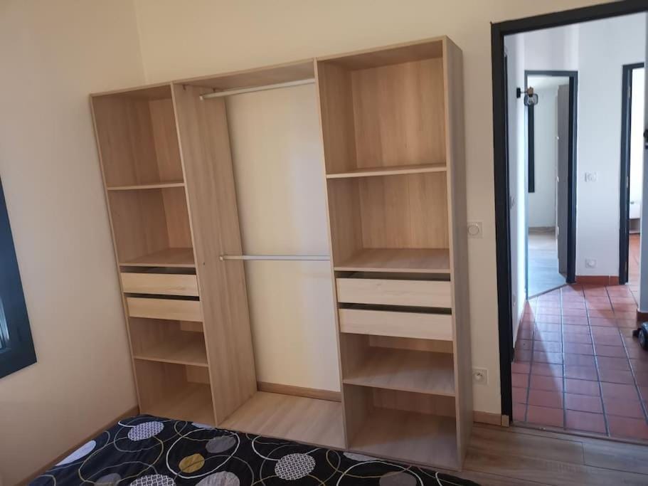 Haut de villa rénovée en 2023 Apartment in Provence-Alpes-Côte d'Azur