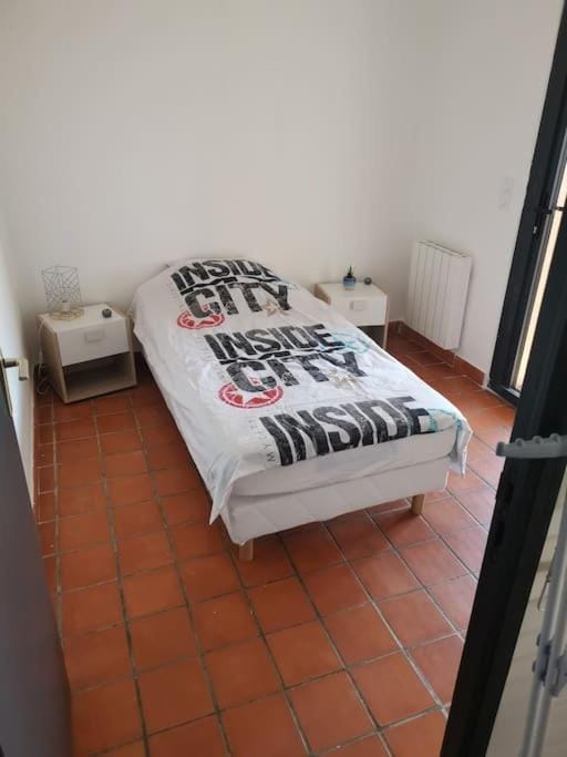 Haut de villa rénovée en 2023 Apartment in Provence-Alpes-Côte d'Azur