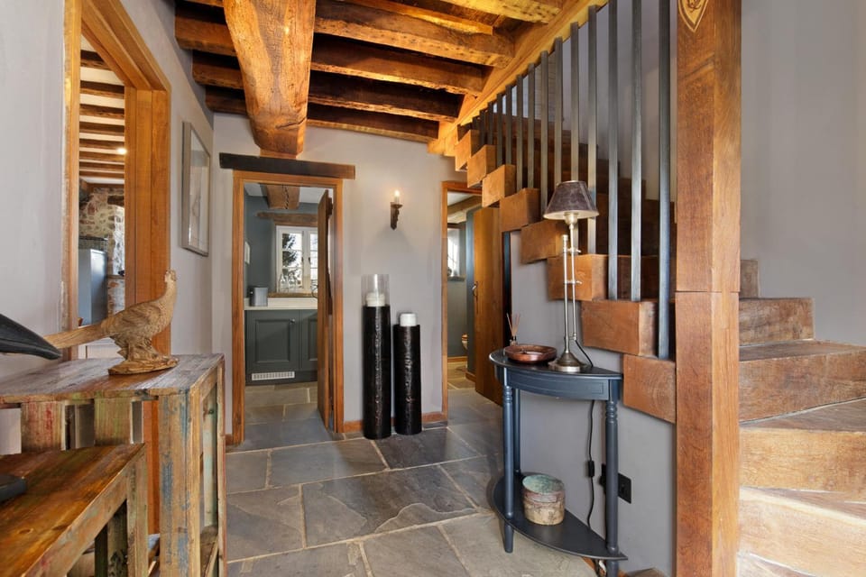 Bailiffs Cottage House in Tendring District