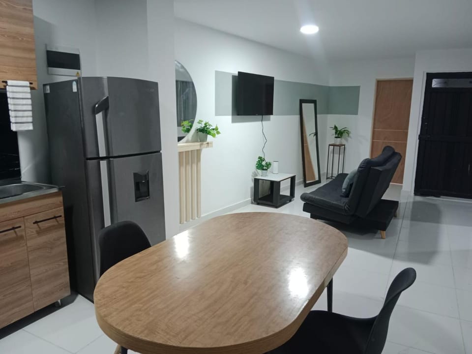 Hermoso e iluminado apartamento. Apartment in Itagüí