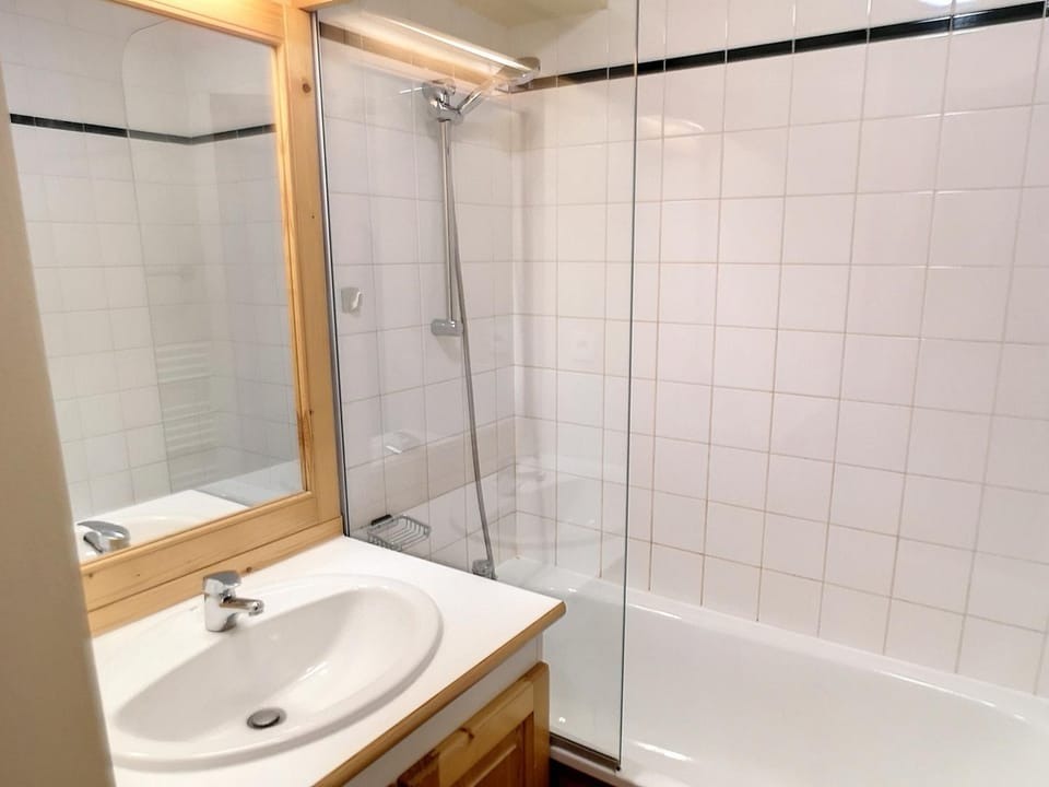 Agréable 2 pièces, 4 pers, expo sud, Les Bruyères - FR-1-178-376 Apartment in Les Allues