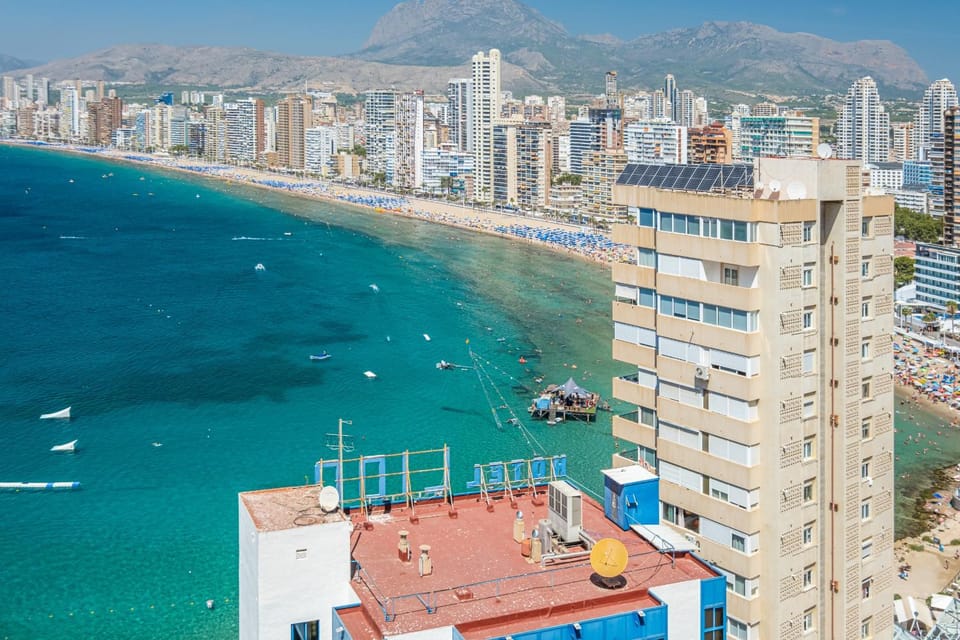 Nearby landmark, Off site, Day, Beach, City view, Mountain view, Sea view