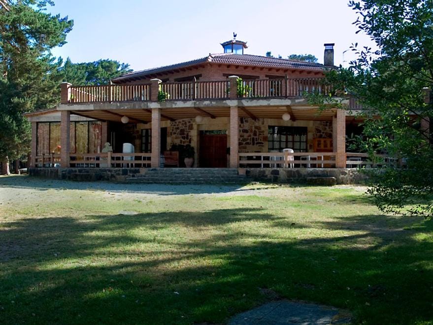 Camping Cobijo Campground/ 
RV Resort in La Rioja