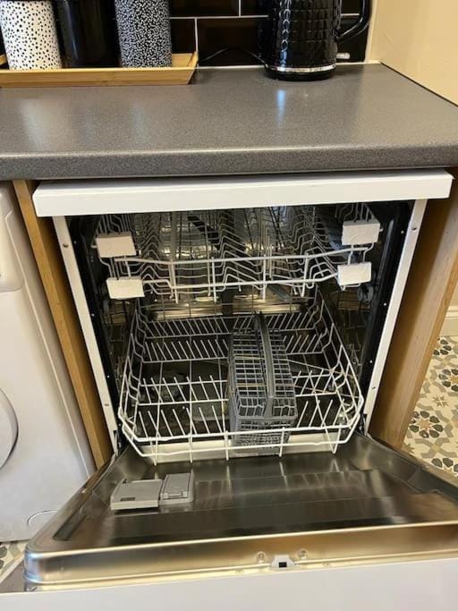 Luxury Victorian spacious flat Apartment in Glasgow