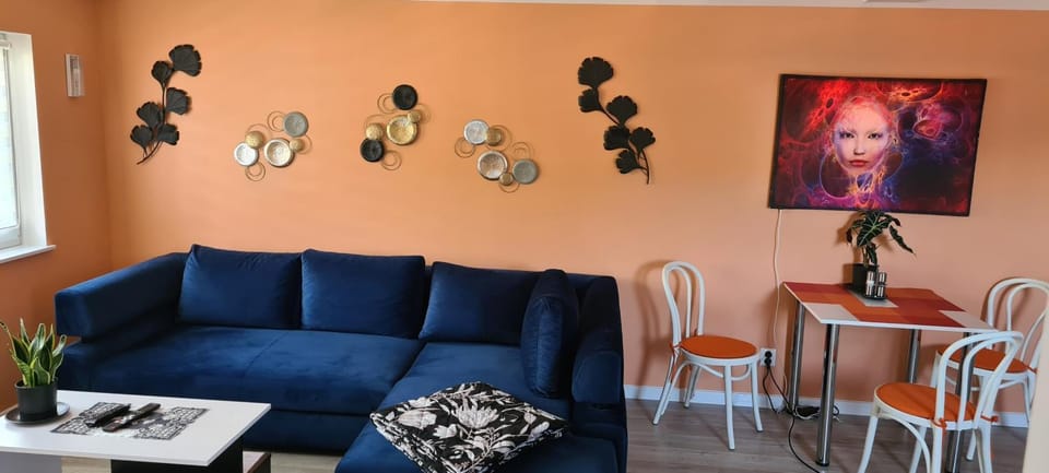 Living room, Decorative detail, Seating area, Dining area