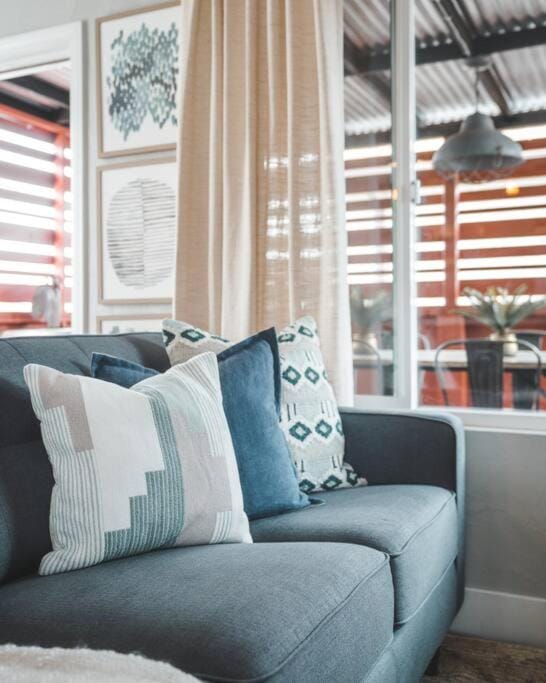 PORCHLIGHT HOME Central San Diego FREE parking Apartment in San Diego