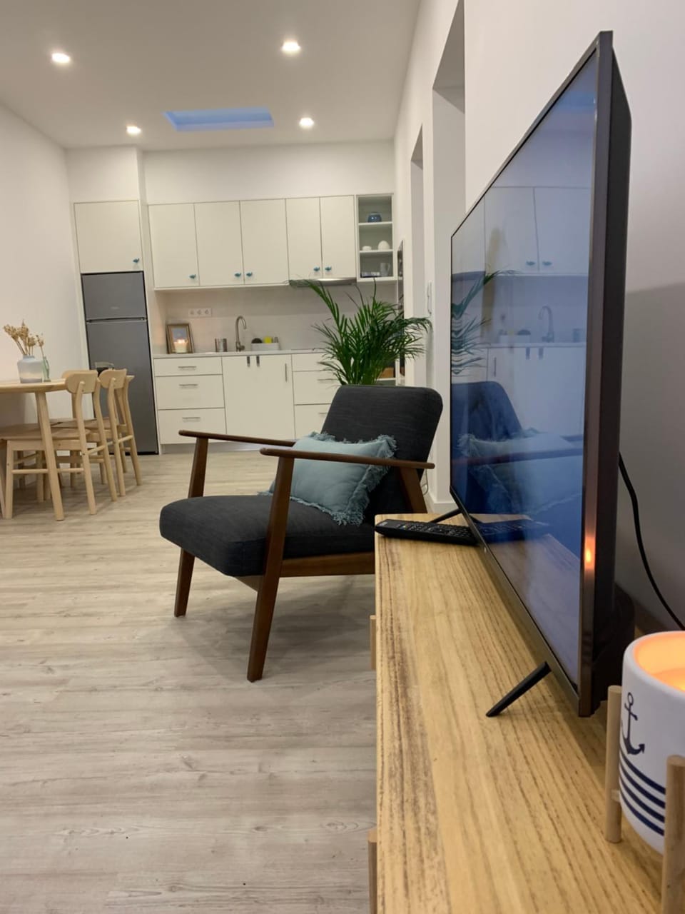 TV and multimedia, Kitchen or kitchenette, Dining area, minibar