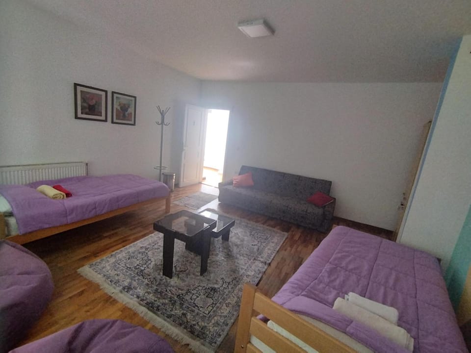 Bed, Photo of the whole room, Seating area, Bedroom