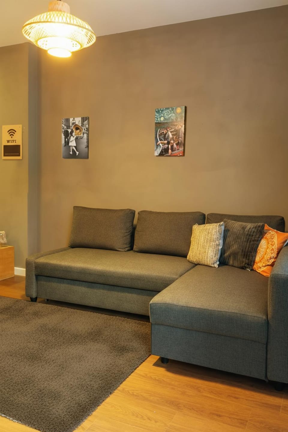 Cosy flat with a garden in central Kadikoy Apartment in Istanbul